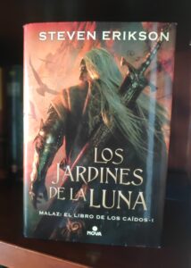 Los jardines de la luna1-min